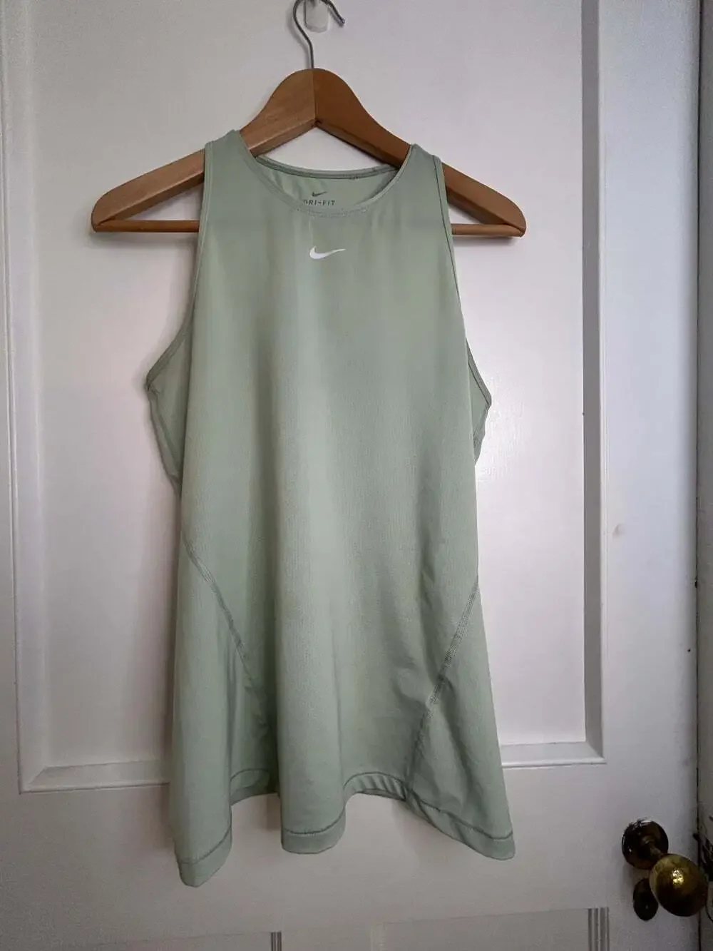 Women's Nike Dri Fit Tank in Mint Green Size M
